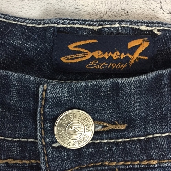 Seven7 Jean Shorts Womens 10 Blue Denim Finished Hem Mid Rise Soft Finished Cuff - Picture 7 of 12